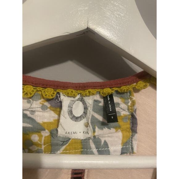 ANTHROPOLOGIE Akemi & Kin Quilted Embroidered Trim Cardigan Jacket Small - Picture 4 of 6